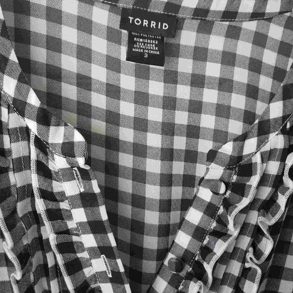 Black & White checked short sleeve, sheer, chiffon, button-up blouse - Picture 2 of 6